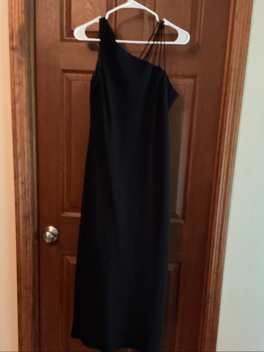 Evan Picone Black One-Shoulder Evening Dress with Multi-Strap Detail